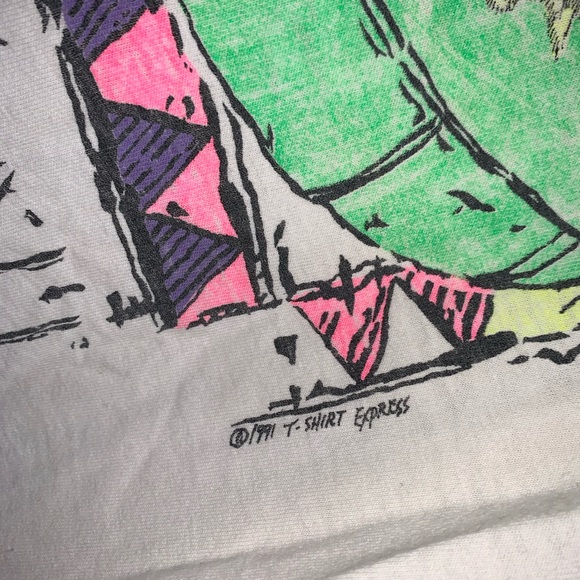 Vintage 1991 Hooters Volleyball Team Thrashed Distressed Single Stitch Shirt - Picture 8 of 12